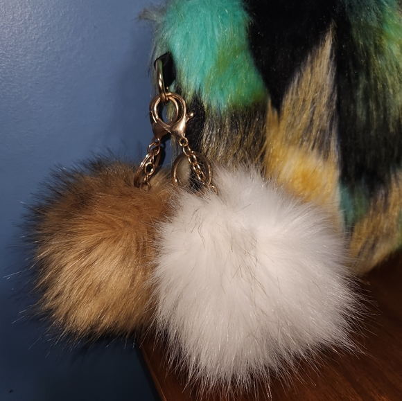 Faux fur clutch bag / cosmetic bag - green/black/yellow - large size - 12x10 - Picture 2 of 7